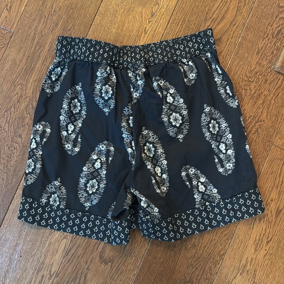 Target Shorts - Picture 3 of 3